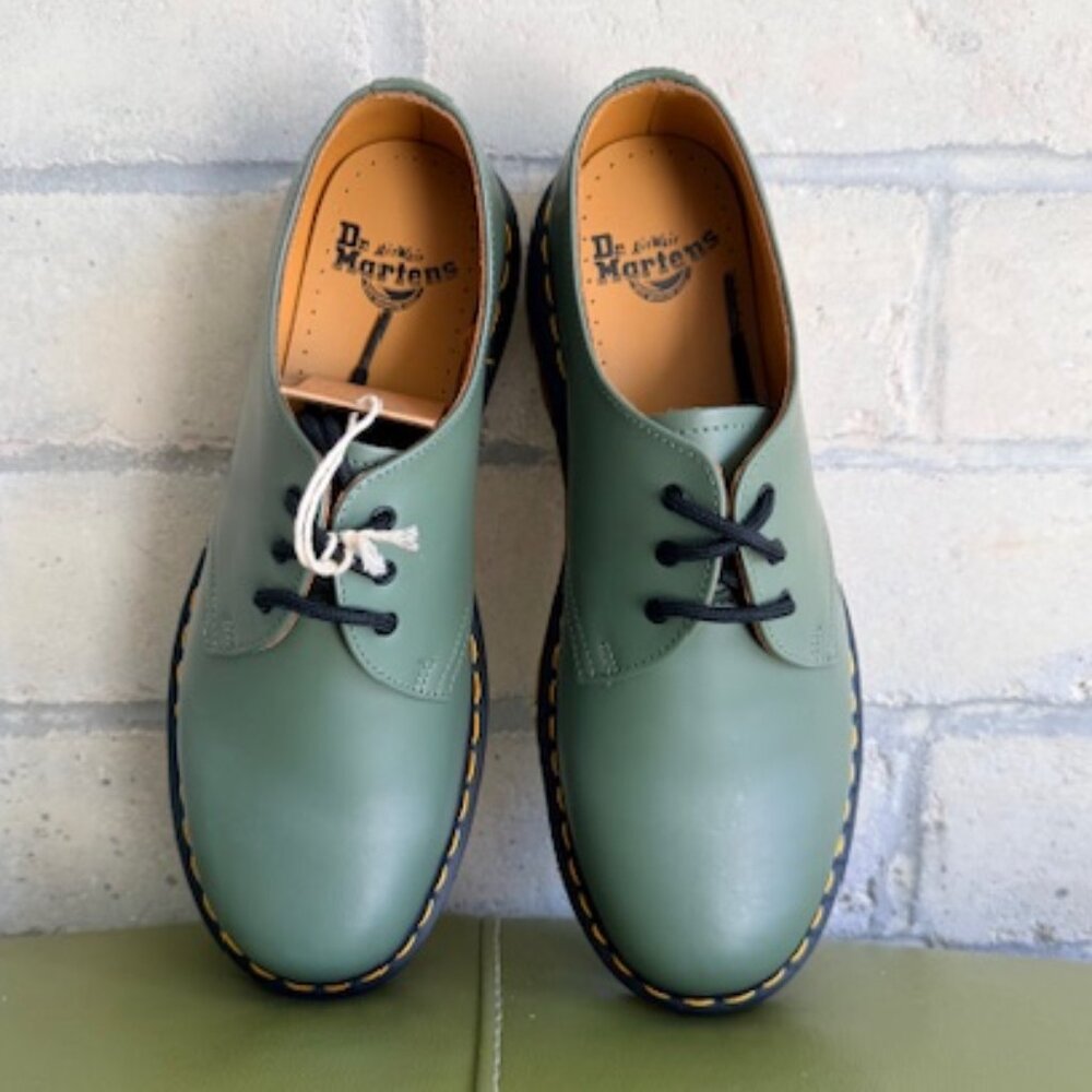 Dr. Martens 1461 oxford olive green size US women's 10 / men's 9 / UK 8 NWT